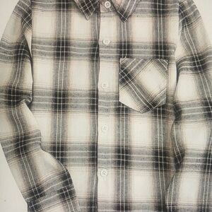 Boys Plaid Flannel Button down shirt boys Fall 9-10 year old - 0390